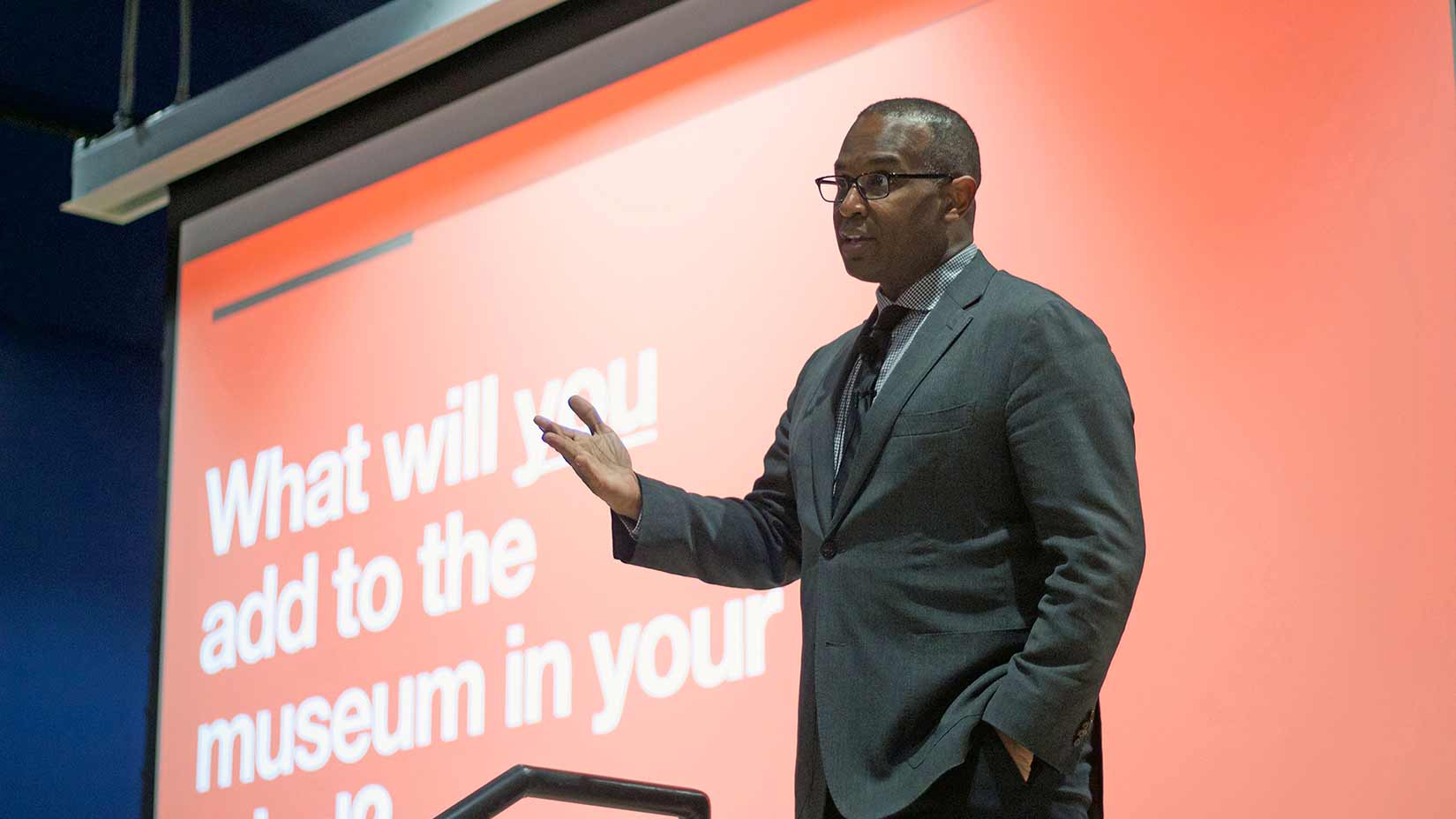 Ken Carter presents a lecture on his latest book in the Oxford Student Center.