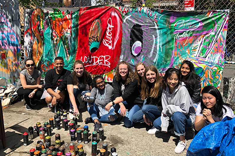 Oxford students explore and make art on New York City streets.
