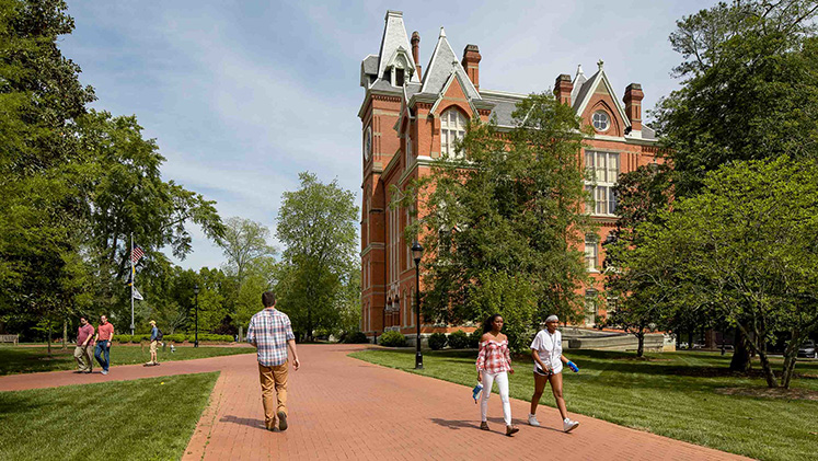 The newest Emory Scholars bring outstanding academic achievements, leadership, and service.